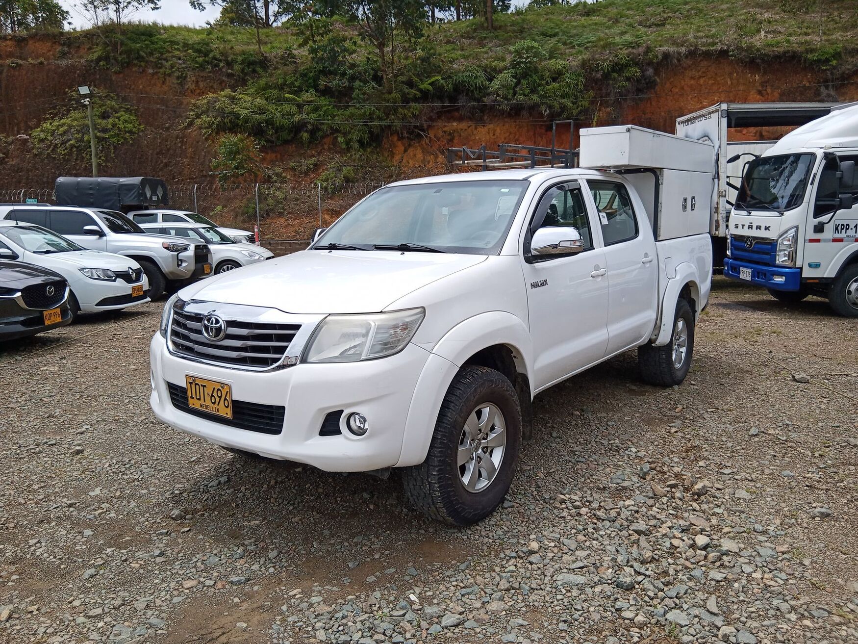 Toyota - Hilux - 2016 image number 5