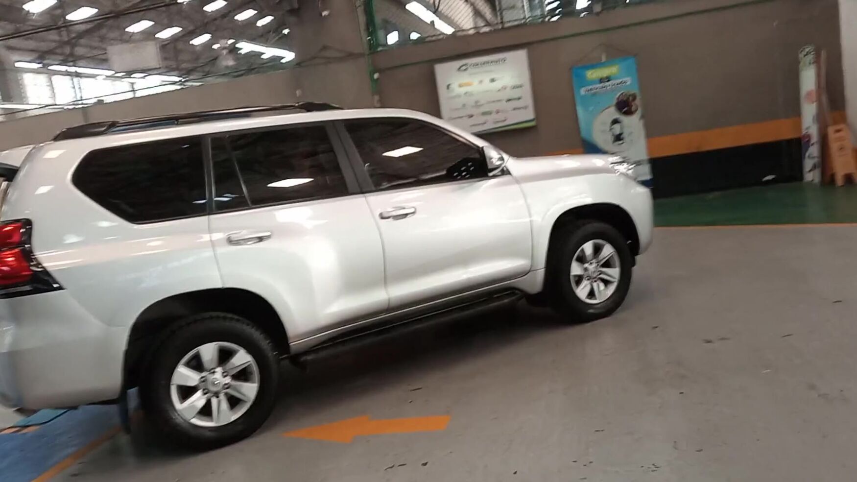 Toyota - Prado - 2019 image number 1