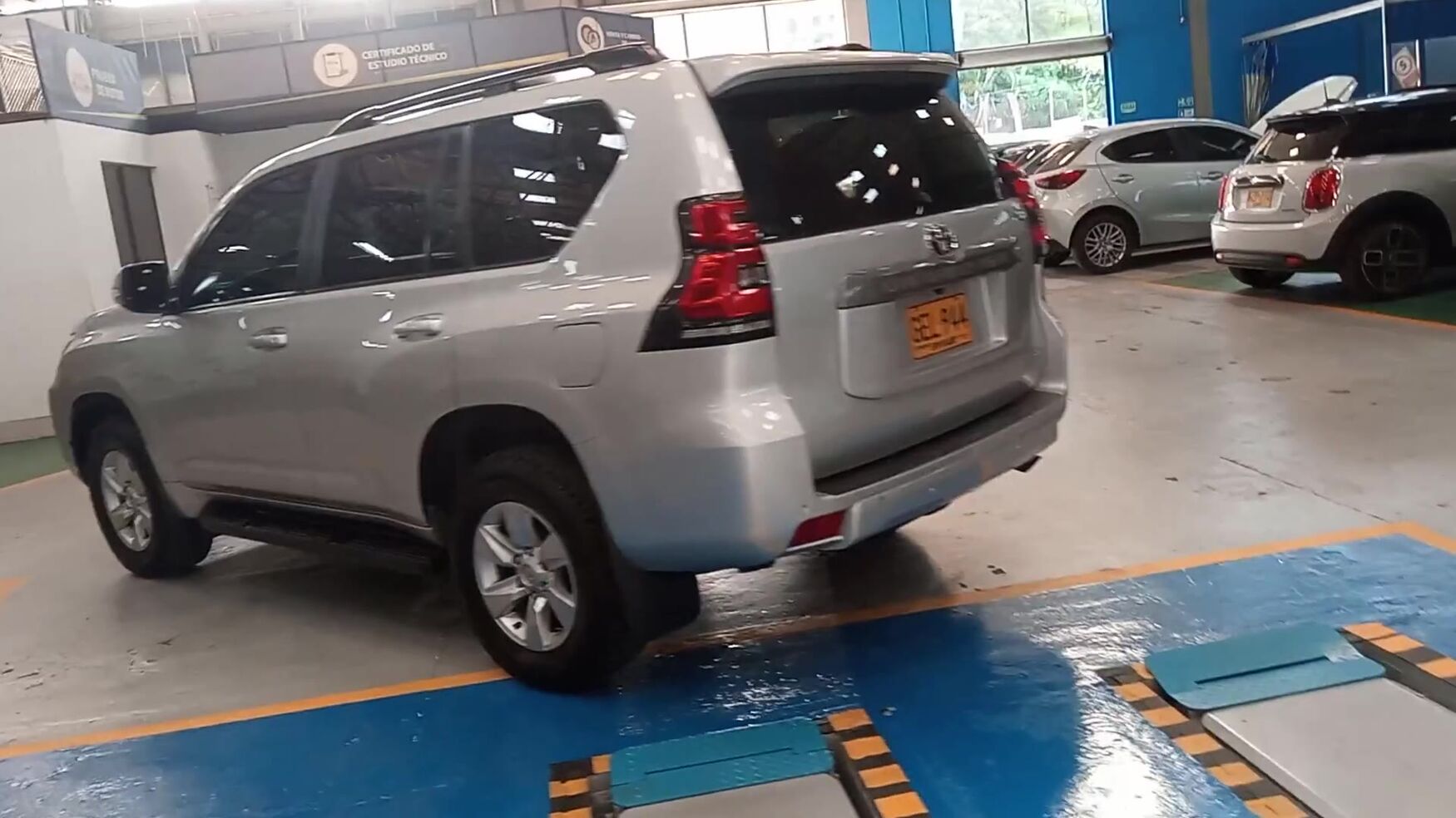 Toyota - Prado - 2019 image number 9