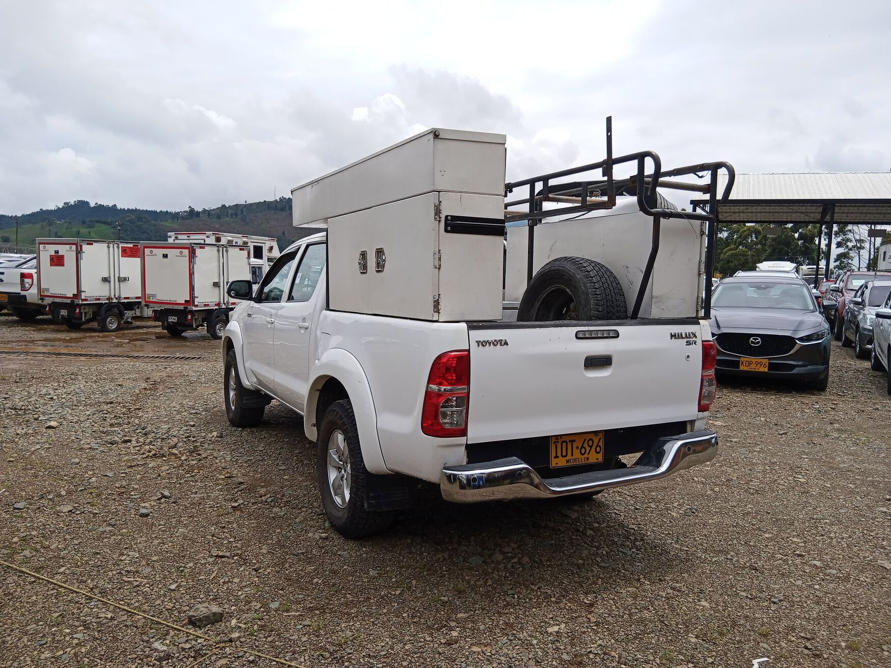 Toyota - Hilux - 2016 image number 7