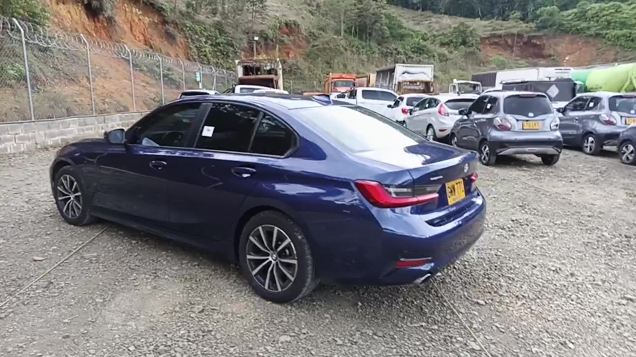 BMW - 330e - 2020 image number 7