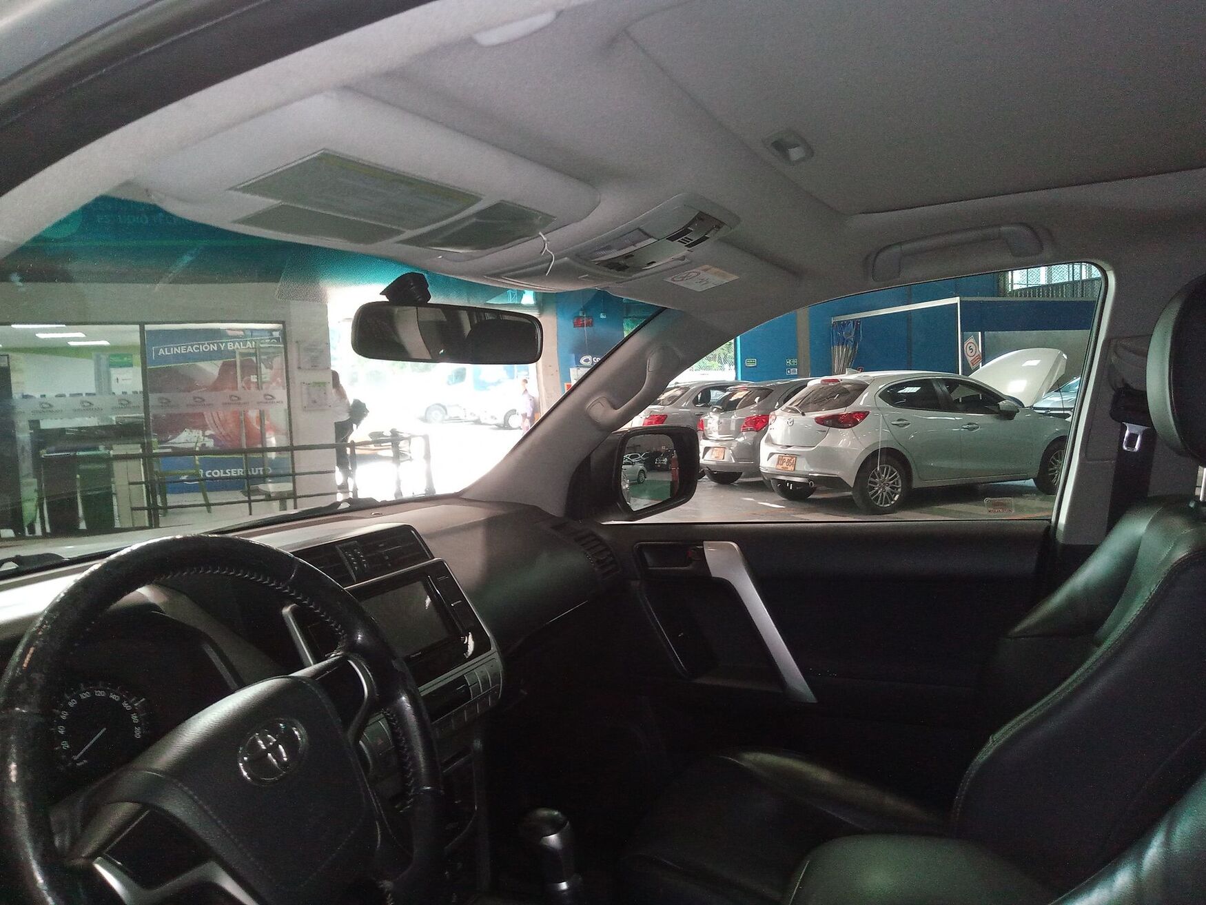 Toyota - Prado - 2019 image number 2